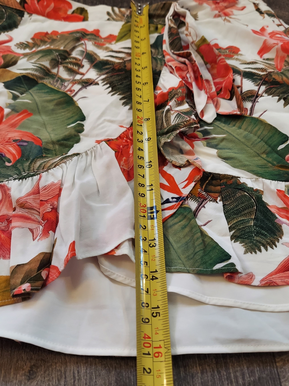 Gianni Bini Tropical Floral Wrap Skirt in White, Green & Coral Size 4 - Picture 8 of 9